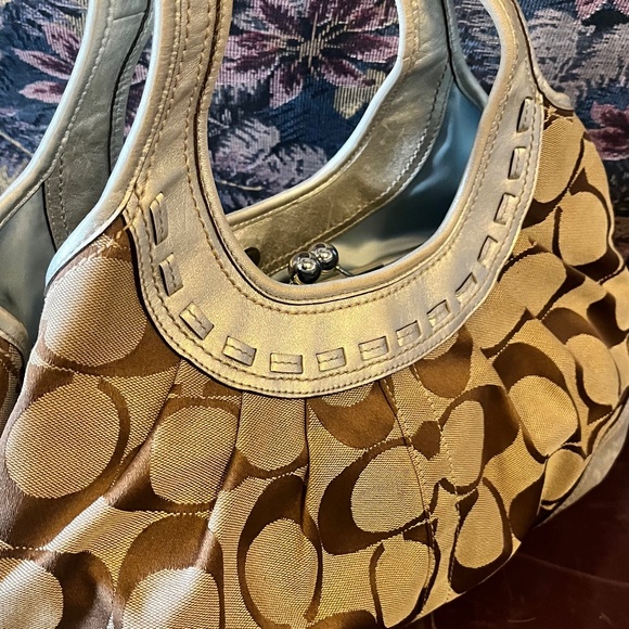 Coach  purse - Picture 1 of 5